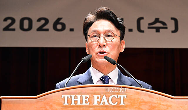 김민석 국무총리가 1일 오전 서울 종로구 정부서울청사에서 열린 이임식에 참석해 이임사를 하고 있다. /임영무 기자