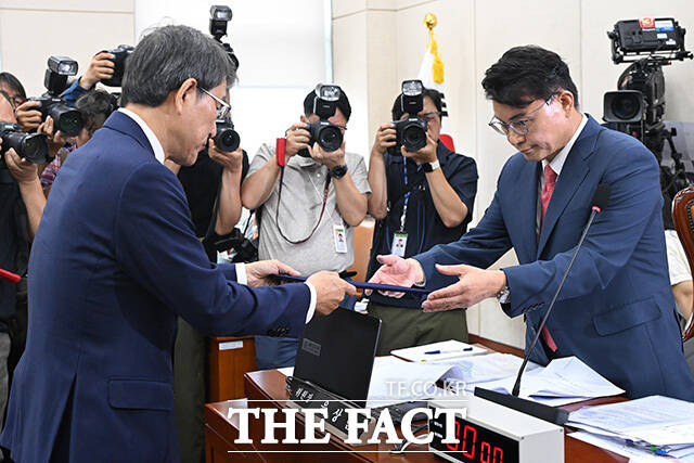국조특위 출석한 노태악 전 중앙선거관리위원장.