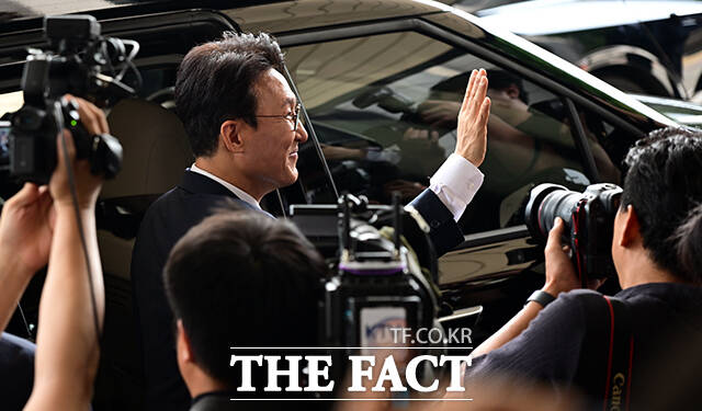 김민석 국무총리가 1일 오전 서울 종로구 정부서울청사에서 열린 이임식에 참석해 이임사를 하고 있다. /임영무 기자