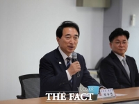  박수현 충남도지사, 1호 결재는 '충효예 복원·열린 도지사실'