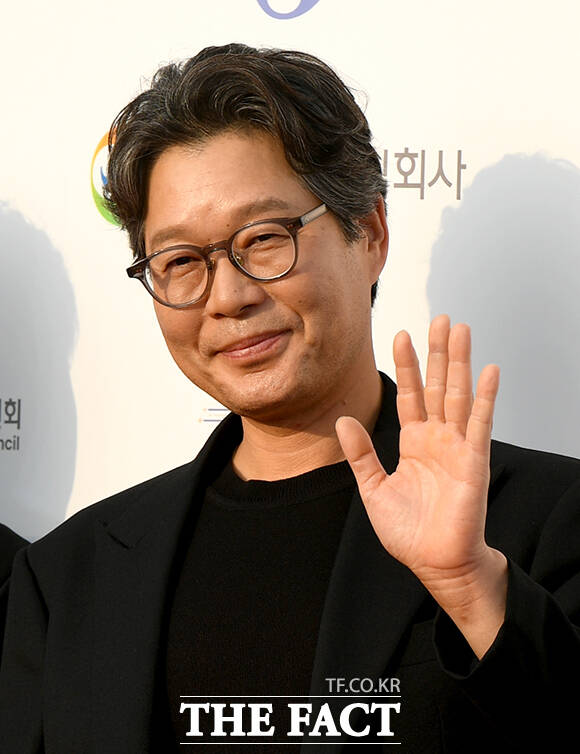 영화 '우리 아빠 좀비'의 주연 맡은 유재명.