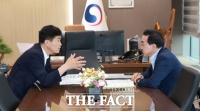  이원택 전북도지사, 취임 후 첫 중앙부처 방문…예산처서 성장엔진 확보 총력