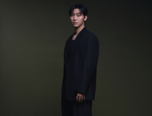 배우 최현욱이 <더팩트>와 만나 넷플릭스 오리지널 시리즈 '맨 끝줄 소년' 관련 인터뷰를 진행했다. /넷플릭스