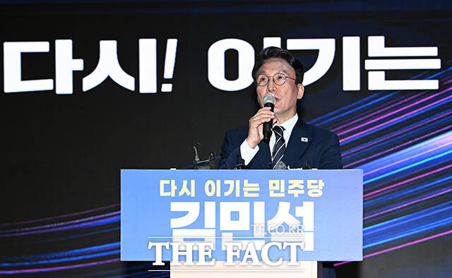 김민석 전 국무총리가 6일 오전 전남광주 동구 전일빌딩245에서 더불어민주당 당대표 출마선언을 하고 있다. /전남광주=박헌우 기자