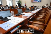  제 갈 길만 가는 여야…요원한 국회 정상화