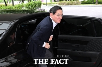 이재용, '억만장자 여름캠프' 참석차 출국…AI 메모리 공급 논의 주목