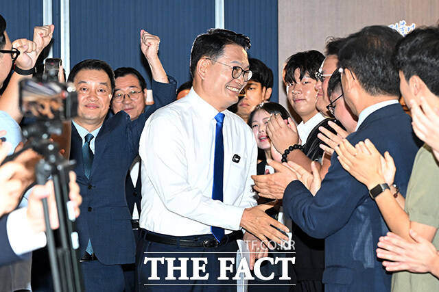 당대표 출마선언하는 송영길 의원.