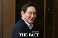 '선밸리' 찾은 이재용 삼성전자 회장, 파운드리 사장 대동