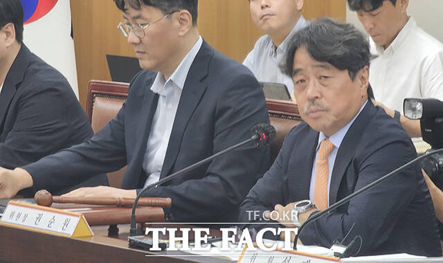 9일 정부세종청사에서 열린 최저임금위원회 제13차 전원회의에서 권순원 최저임금위원장이 발언하고 있다./세종=박은평 기자