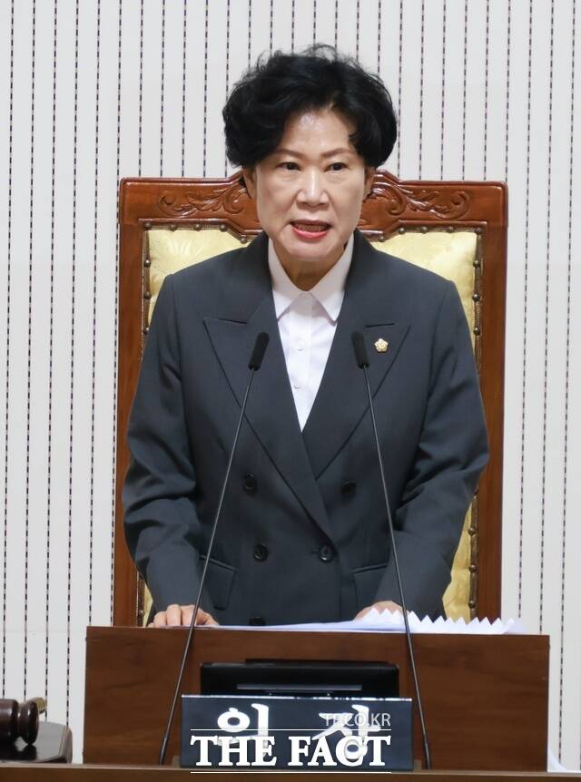 국민의힘 박미경 의원이 제10대 진주시의회 전반기 의장에 선출됐다. /진주=이경구 기자