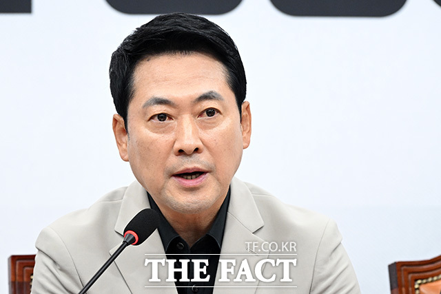 발언하는 장 대표.