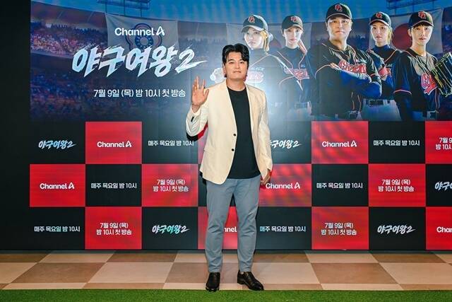 전 야구 선수 추신수가 감독으로 활약하는 '야구여왕2'는 운동선수 출신이라면 야구 경력과 무관하게 선수단에 지원해 여자 야구팀의 멤버로 합류한 뒤 전국 대회 우승을 목표로 성장해 나가는 스포츠 버라이어티다. /채널A