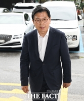  황교안, '올다르크 변호' 자처하며 경찰 출석 [포토]