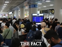  제주공항, 강풍으로 항공기 130여 편 결항 및 지연