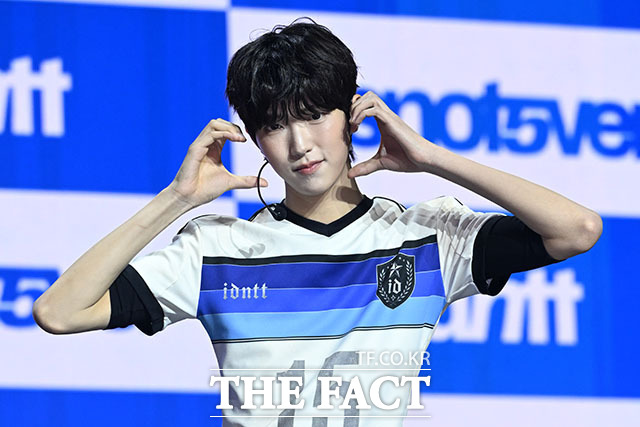 아이덴티티(idntt)의 최경빈.