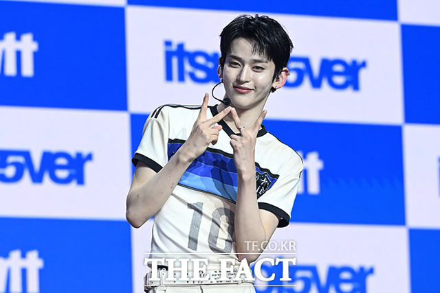 아이덴티티(idntt)의 토와.