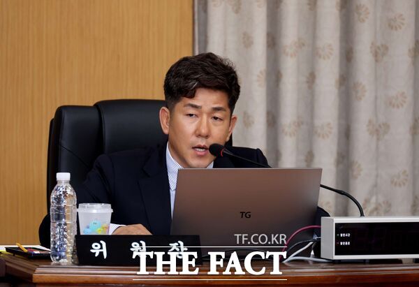대전시의회 예산결산특별위원회는 13일 예산결산특별위원회 회의를 열고 위원장에 최대성 의원을 선임했다. /대전시의회