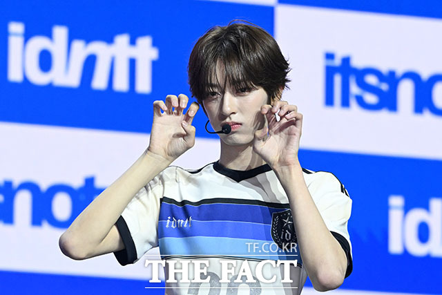 아이덴티티(idntt)의 조은찬.