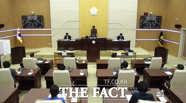 14일 오전 열린 대전시 동구의회 제293회 임시회 제7차 본회의 모습. /대전시 동구의회 유튜브 갈무리