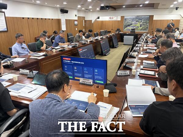 금산군 농업인 정보화교육 생성형 인공지능(AI) 과정 교육 모습. /금산군