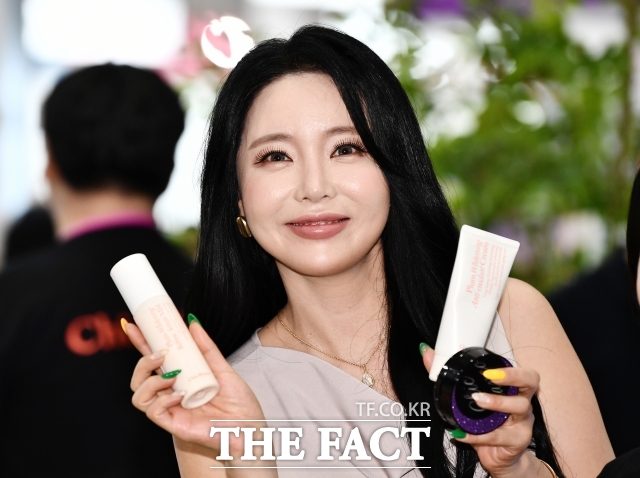 홍진영은 