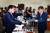  투표용지 부족사태 첫 청문회...위철환·노태악 등 증인 90여명 출석 [TF포착]