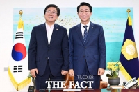  조정식 의장 예방하는 최교진 교육부 장관 [TF사진관]