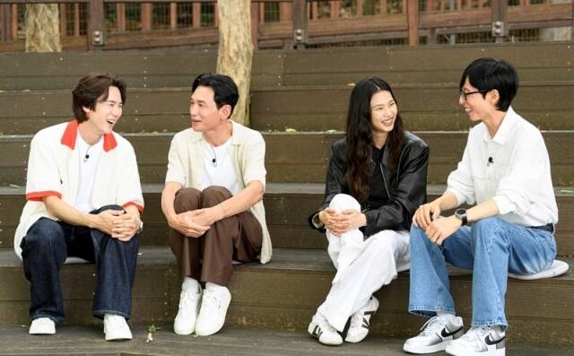 '틈만 나면,' 시즌5의 첫 회 게스트로는 영화 '호프'에 출연하는 황정민과 정호연이 발탁됐다. /SBS