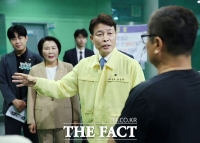  전문학 대전시 서구청장, 오량실내테니스장 시설 개선 현장 점검