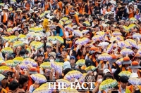  도심 가득 “원청 교섭”…민주노총 1만명 총파업 행진