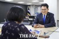  '총선필승 대표카드'...당대표 후보자 등록하는 송영길 의원 [TF사진관]