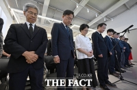  노회찬 8주기 추모제… 한자리 모인 범여권 인사들 [TF사진관]