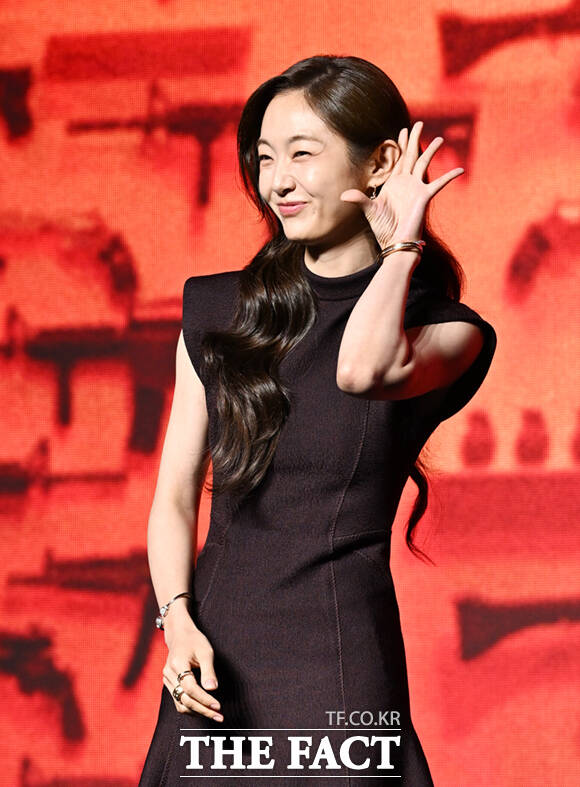 배우 김혜준이 20일 서울 영등포구 여의도 콘래드 서울 호텔에서 열린 디즈니+ 오리지널 시리즈 '킬러들의 쇼핑몰 시즌2' 제작발표회에 참석해 포즈를 취하고 있다. /이새롬 기자