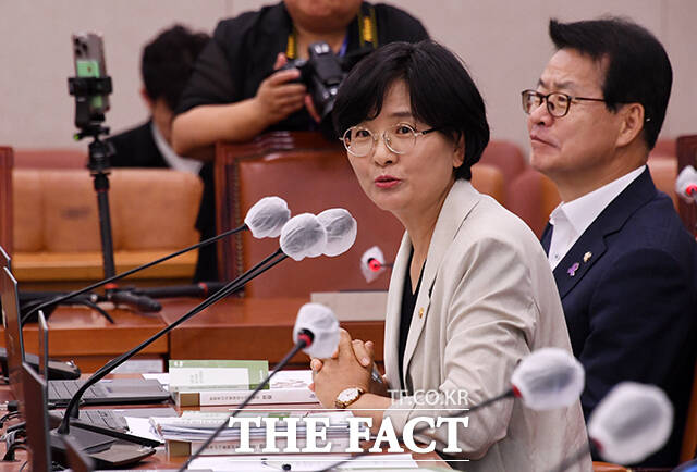 경북에서 지방의원 3선을 지낸 임미애 후보는 당내 갈등을 풀어낼 조정과 통합의 리더십이 필요하다고 강조했다. /배정한 기자