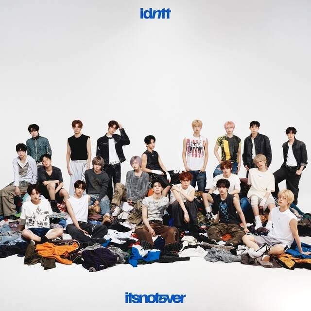 아이덴티티가 지난 13일 발매한 앨범 'itsnotover'로 초동 판매량 약 57만 장을 기록했다. /모드하우스