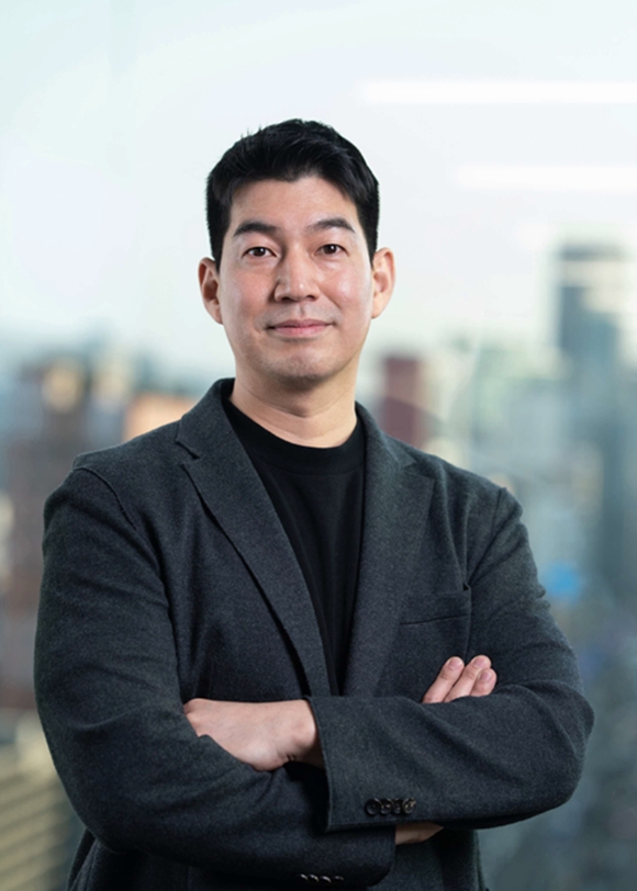 화해글로벌이 신임 최고경영자(CEO)에 임정현 전 SBXG 대표를 선임했다고 21일 밝혔다. 10여년간 축적한 1000만 건 이상의 실사용자 리뷰와 화장품 성분 데이터를 기반으로 글로벌 사업 확대와 데이터 사업 고도화에 속도를 내겠다는 방침이다. /화해글로벌