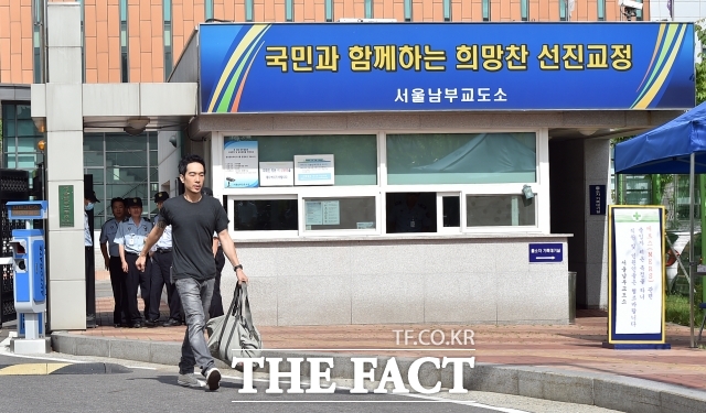 고영욱은 최근 방송인 풍자를 겨냥해