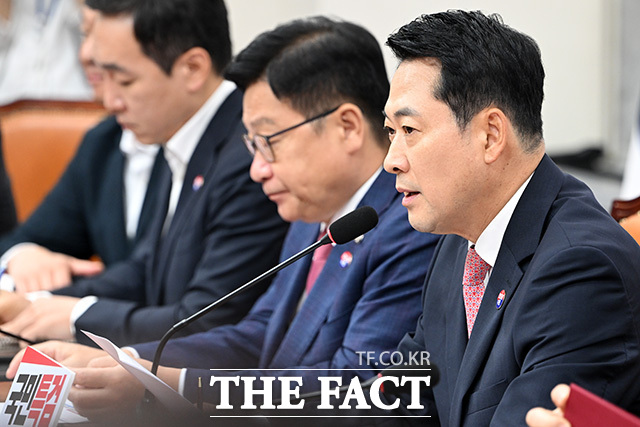 장동혁 국민의힘 대표는 21일 이재명 대통령이 매각한 자택에 근저당권이 설정된 것과 관련해