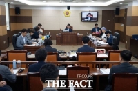  인천시의회, '악성 민원 전화 20분 제한' 조례개정안 상임위 통과