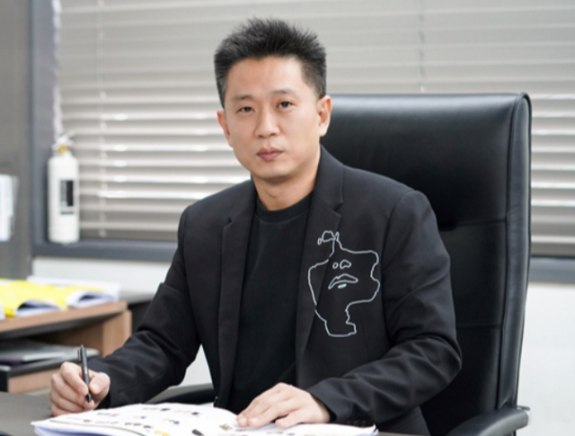감성코퍼레이션은 김호선 대표가 자사주 25만3000주를 장내 매수했다고 22일 밝혔다. 매입 규모는 약 10억원으로, 올해 들어 세 번째 자사주 매입이다. 누적 매입 규모는 26억원에 달한다. /감성코퍼레이션