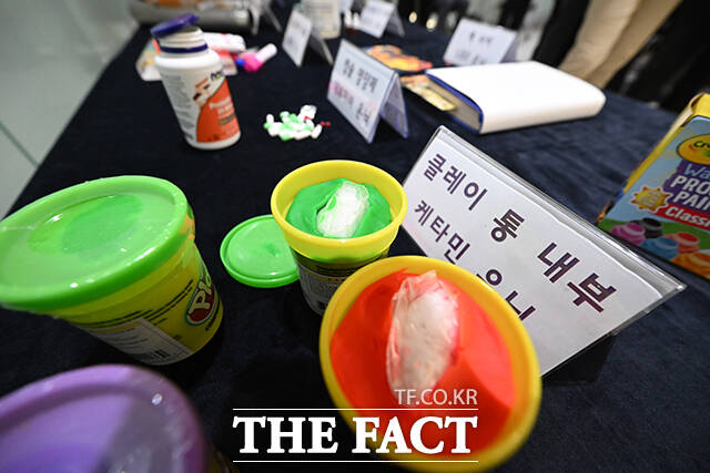 이종욱 관세청장이 '2026년 상반기 마약밀수 단속 동향'을 브리핑하고 있다.