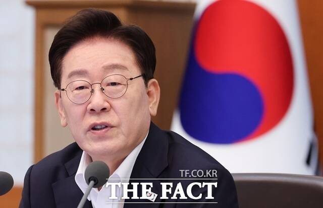 이재명 대통령이 14일 청와대에서 주재한 국무회의에서 발언하고 있다. /뉴시스