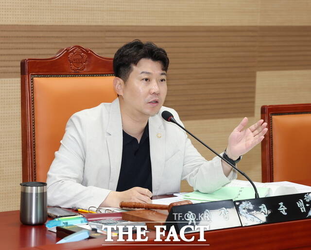 전준범 아산시의회 의원이 제266회 임시회 건설도시위원회에서 주요 현안에 대해 발언하고 있다. /아산시의회