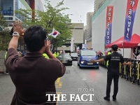  [속보] 김건희, 종합특검 첫 피의자 조사 출석