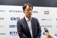  삼성·LG디스플레이, '칩플레이션' 험로에 