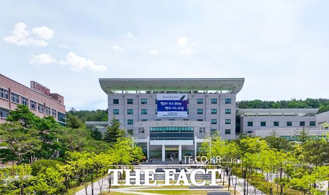 국립한밭대학교 혜윰광장 전경. /국립한밭대