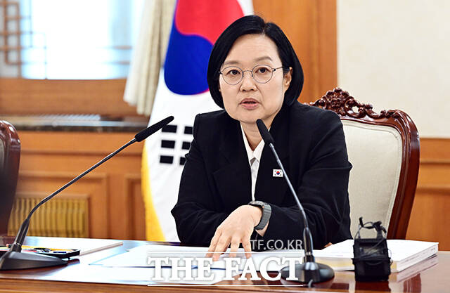 한성숙 국무총리가 23일 오후 서울 종로구 정부서울청사에서 열린 국제개발협력위원회 회의에 참석해 모두발언을 하고 있다. /임영무 기자