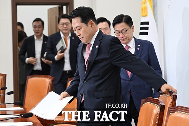 국민의힘 대구·경북 등 주요 시·도당위원장 선출 과정에서 비당권파 인사들의 존재감이 커지는 모습이다. 사진은 장 대표. /남용희 기자