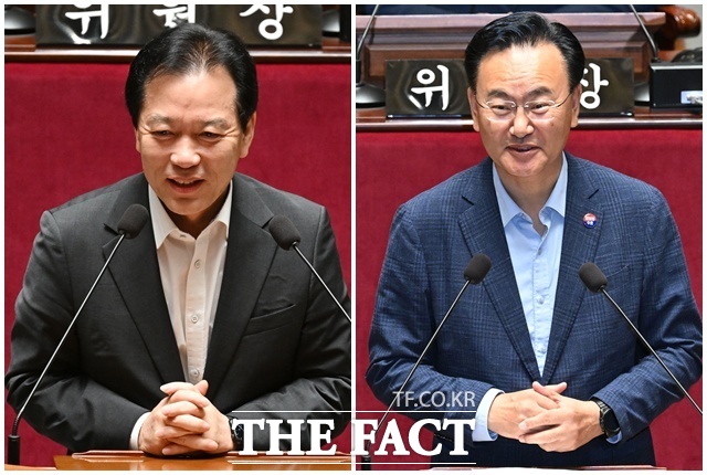 간사로 선임된 정태호 더불어민주당 의원(왼쪽)과 유상범 국민의힘 의원이 24일 오전 서울 여의도 국회에서 열린 예산결산특별위원회 전체회의에서 인사말을 하고 있다. /국회=남용희 기자