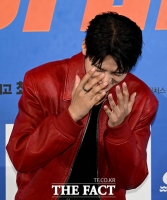  려운 '마술사 포즈는 쑥쓰러워' [TF사진관]